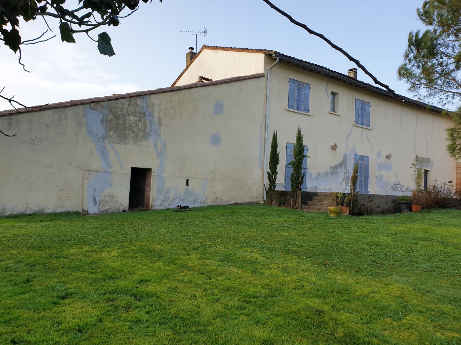 Corps de ferme avant ravalement